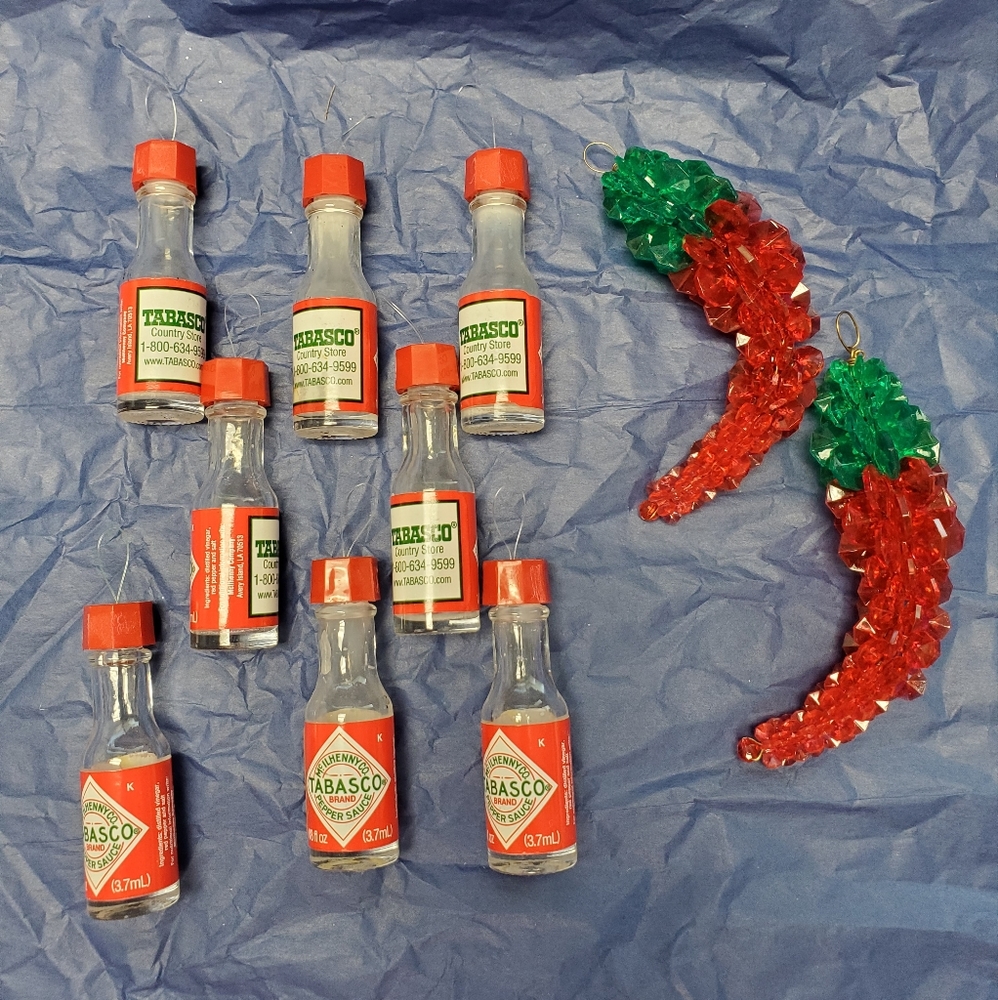10 piece ornament set